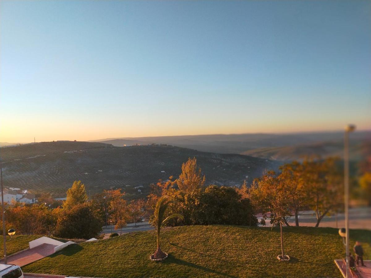 Apartamento Avenida Del Parque Cazorla Luaran gambar