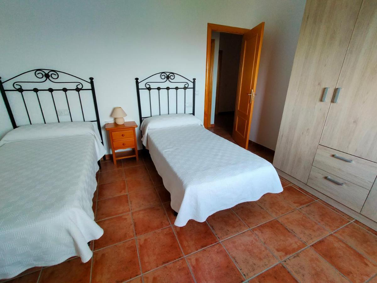 Apartamento Avenida Del Parque Cazorla Luaran gambar