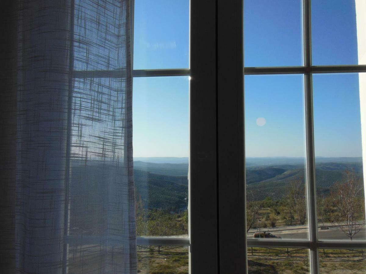 Apartamento Avenida Del Parque Cazorla Luaran gambar
